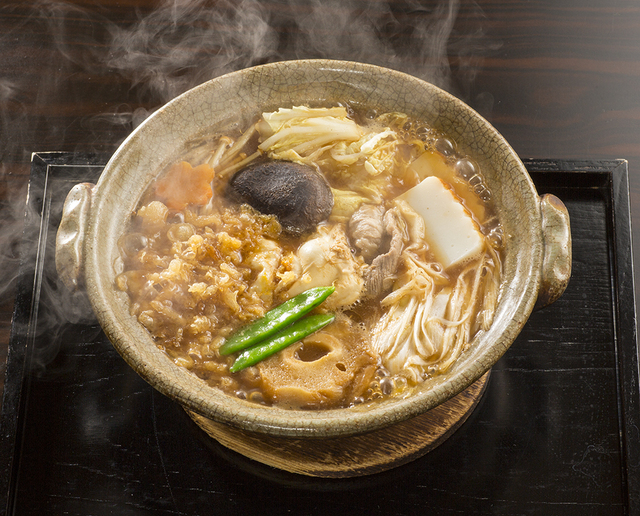 画像:味噌煮込みうどん